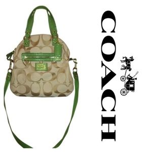 Almost new Coach signature poppy purse, Authentic